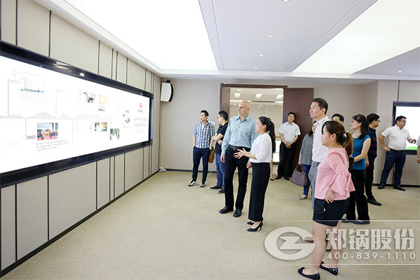 Google高層領(lǐng)導一行到訪鄭鍋